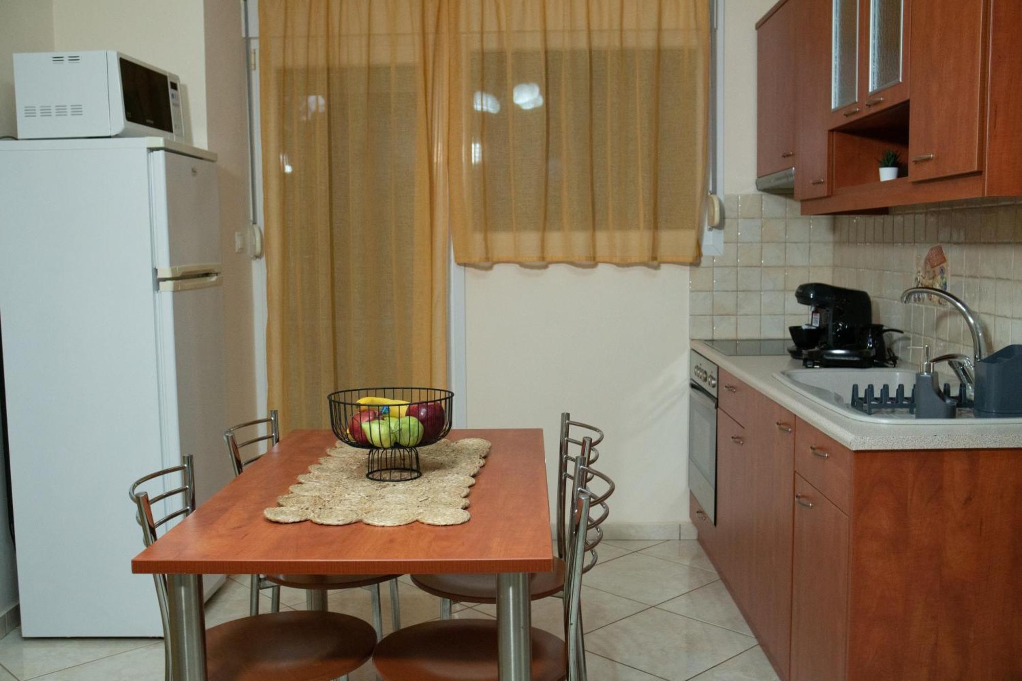 Prince Apartments *
